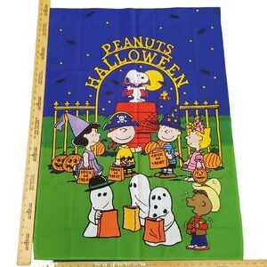Peanuts & Friends 2015 Halloween Garden Flag Snoopy Trick-Or-Treat 27.5" x 40"